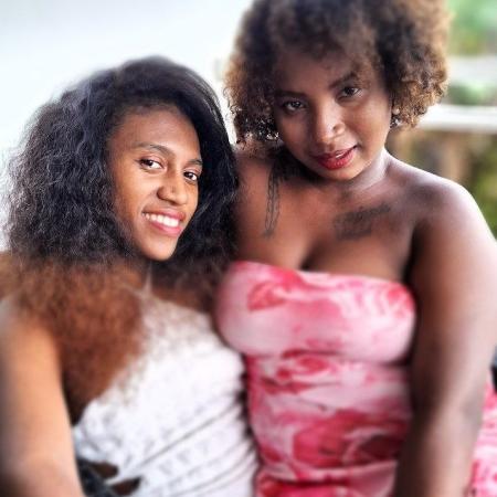 Duo Jessy and Tania Duo Jessy and Tania