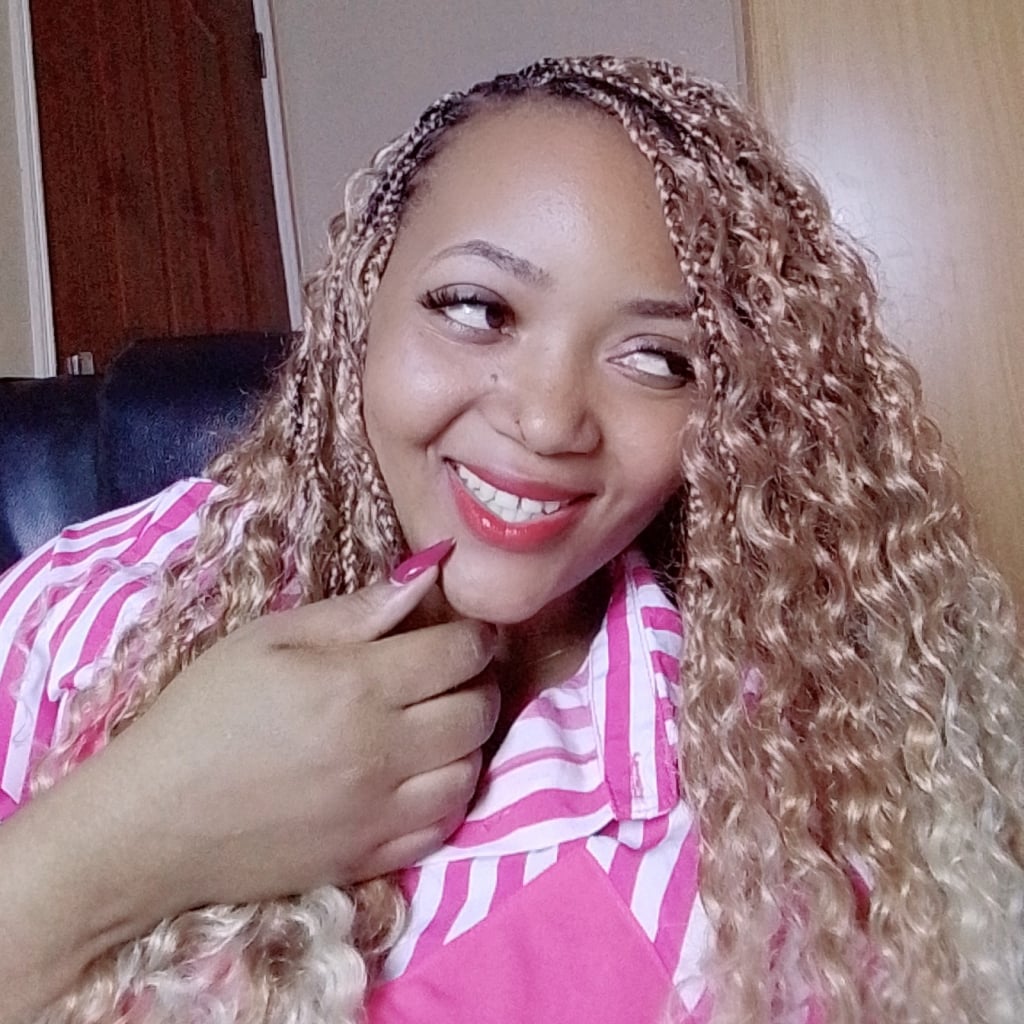 Sophie Ebony Sophie Ebony